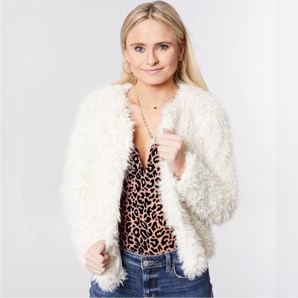 Sanctuary Faux Fur Jacket White Snap Front Soft Cozy - Picture 3 of 8